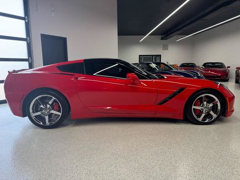 Used 2014 Chevrolet Corvette Stingray Coupe RWD image 16