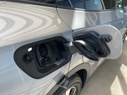 Used 2023 Volkswagen ID.4 Pro image 53