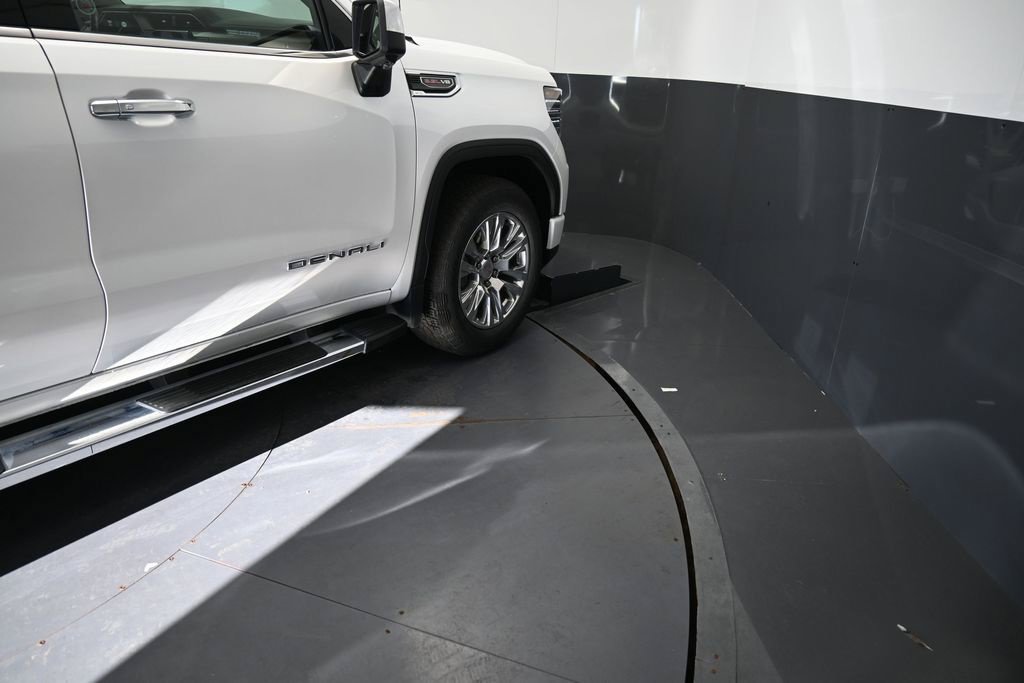 Used 2023 GMC Sierra 1500 Denali AWD/4WD image 23