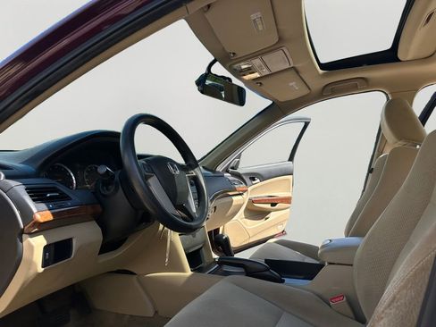 Used 2011 Honda Accord EX image 9