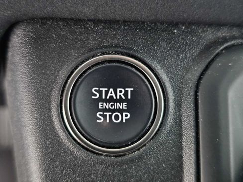 Used 2023 Land Rover Defender 110 S AWD/4WD image 29