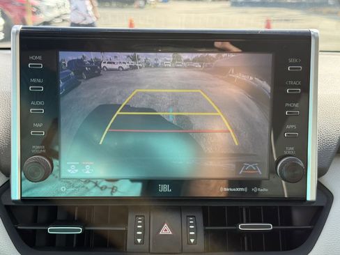 Used 2022 Toyota RAV4 XLE Premium image 33