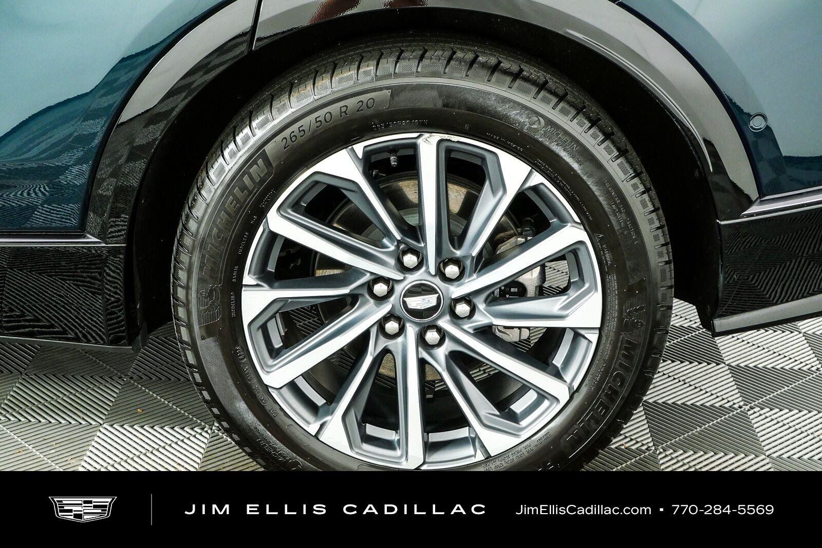 Used 2024 Cadillac Lyriq Sport AWD/4WD image 39