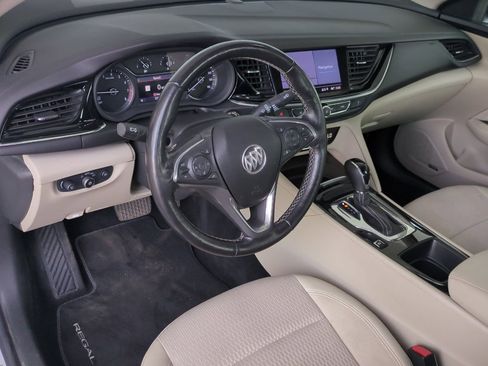 Used 2019 Buick Regal Preferred w/ Driver Confidence Package I AWD/4WD image 9