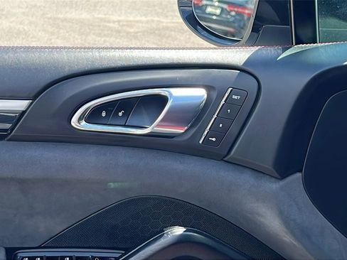 Used 2016 Porsche Cayenne GTS image 11