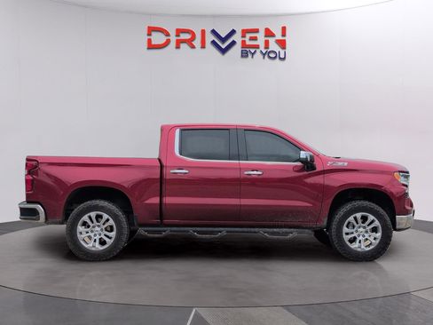 Used 2023 Chevrolet Silverado 1500 LTZ AWD/4WD image 5