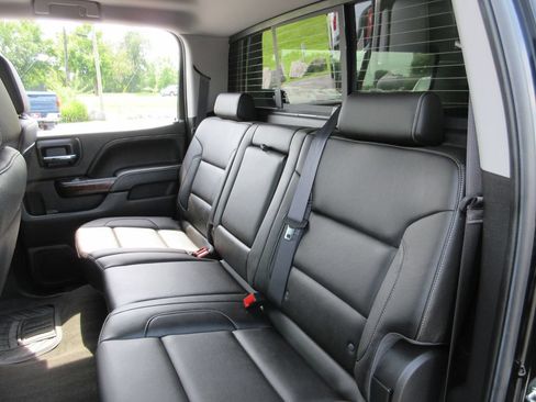 Used 2015 GMC Sierra 1500 SLT w/ SLT Crew Cab Value Package AWD/4WD image 22