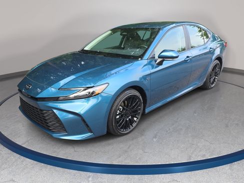 Used 2026 Toyota Camry LE FWD image 1