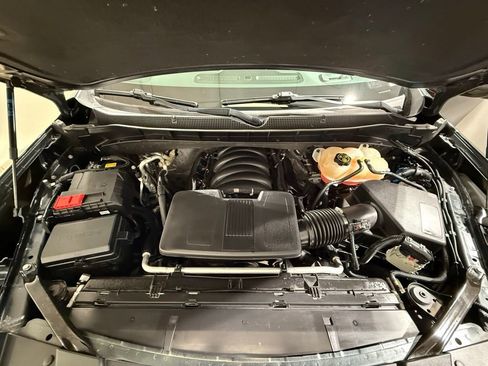 Used 2022 Chevrolet Tahoe Z71 w/ Z71 Off-Road Package image 10