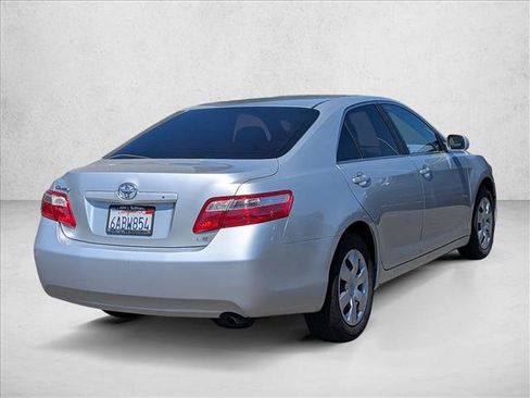 Used 2007 Toyota Camry LE FWD image 5