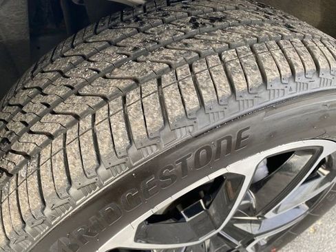 Used 2024 Chevrolet Tahoe RST w/ Luxury Package image 24