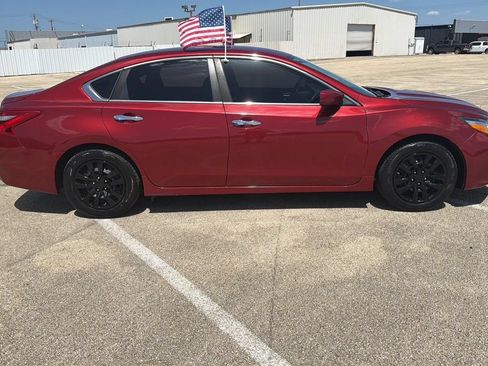 Used 2016 Nissan Altima 2.5 S w/ Power Driver Seat Package FWD image 6