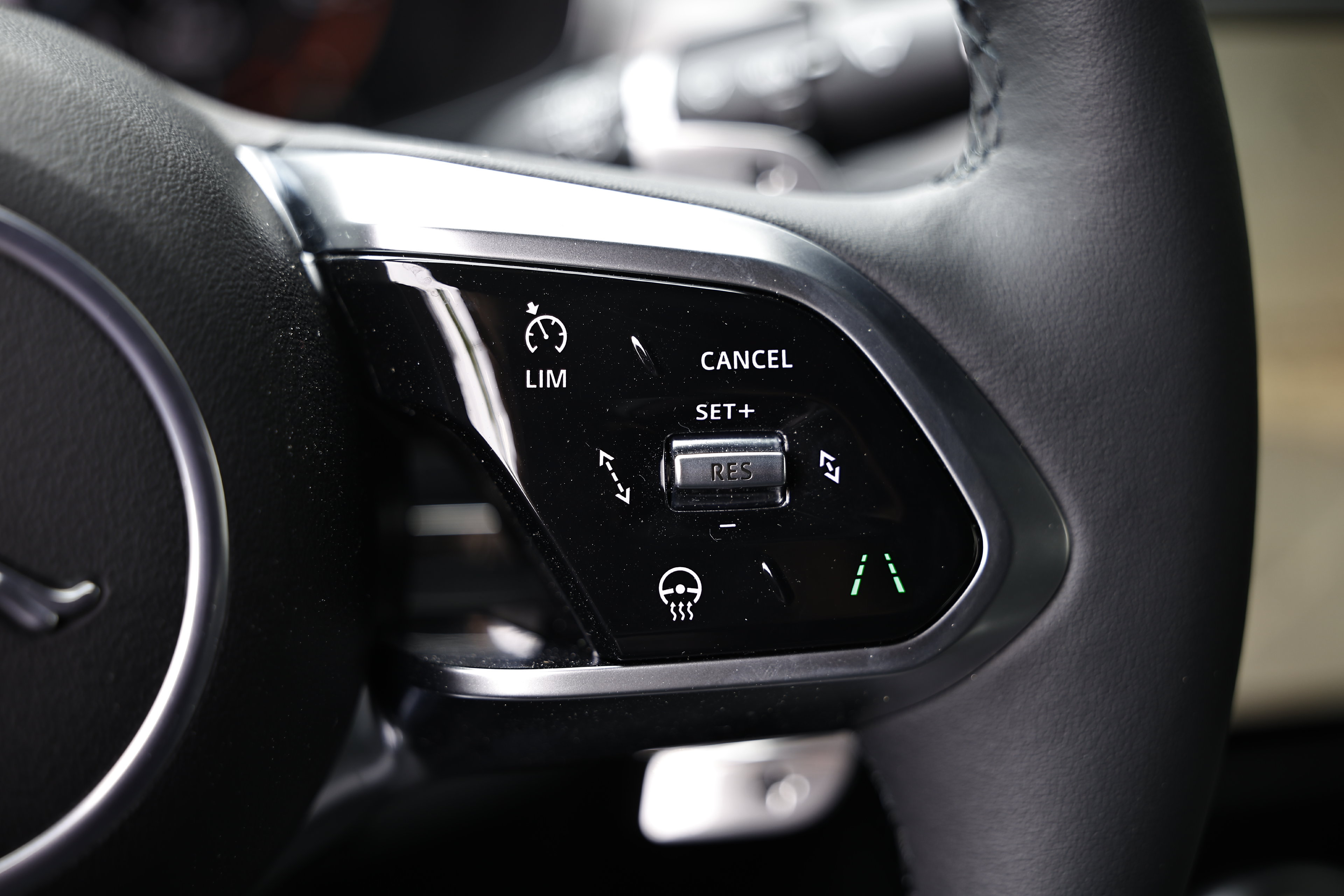 New 2024 Jaguar XF R-Dynamic SE AWD/4WD image 44