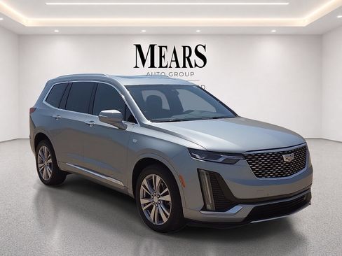 Used 2023 Cadillac XT6 Premium Luxury AWD/4WD image 7