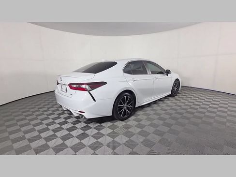 Used 2024 Toyota Camry SE FWD image 39