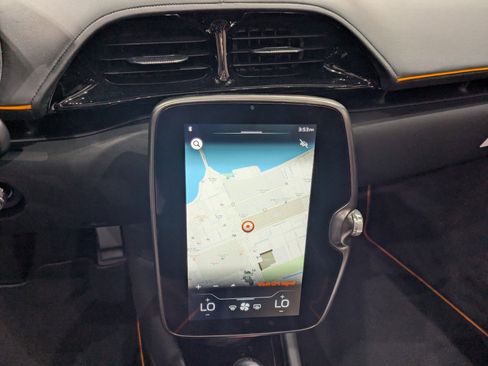 Used 2025 McLaren Artura Spider image 14