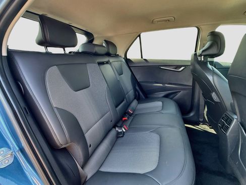 Used 2024 Kia Niro Wind FWD image 35