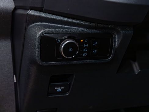 Used 2025 Ford Bronco Outer Banks image 17