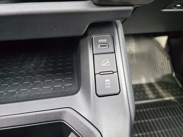 Certified 2026 Toyota RAV4 XSE w/ Panoramic Sun Roof Package AWD/4WD image 27
