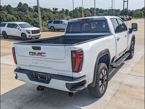 New 2026 GMC Sierra 2500 Denali AWD/4WD image 7