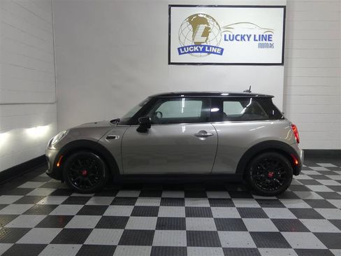 Used 2020 MINI Cooper 2-Door Hardtop w/ Storage Package FWD image 7