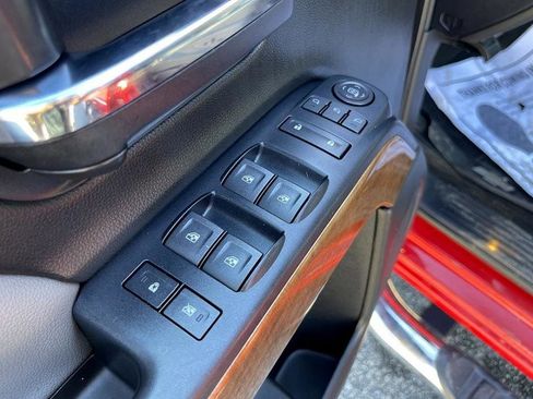 Used 2018 Chevrolet Silverado 1500 LTZ image 21