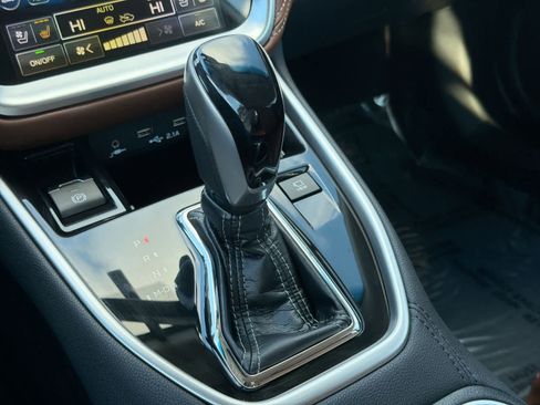 Used 2021 Subaru Outback Touring XT image 35