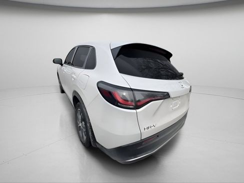 Used 2024 Honda HR-V EX-L image 8