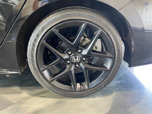 Used 2025 Honda Civic Sport image 11