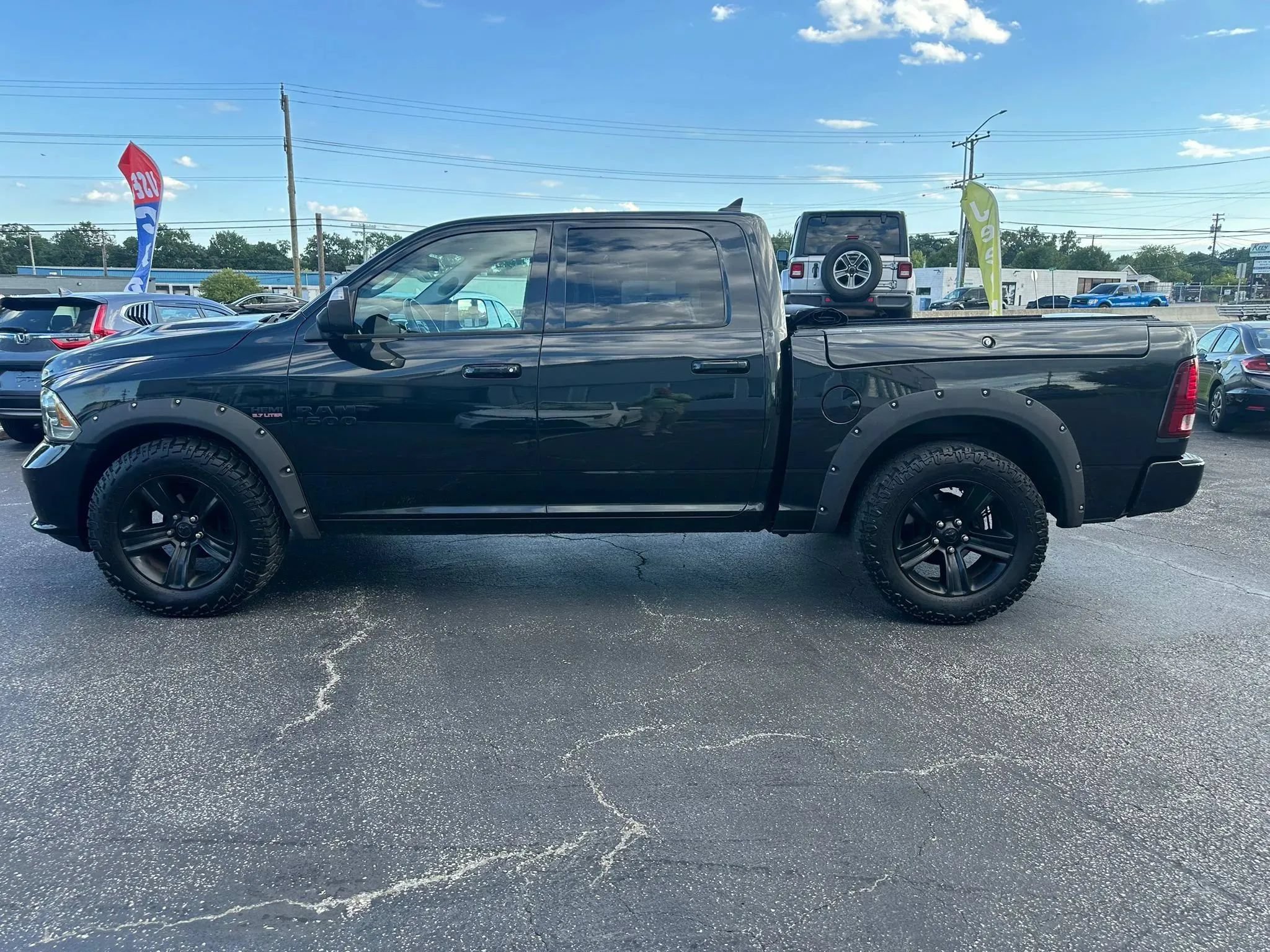 Used 2015 RAM 1500 Sport w/ Black Ram 1500 Sport Group AWD/4WD image 8