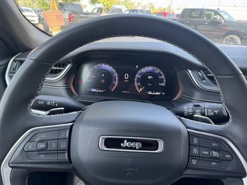 Certified 2024 Jeep Grand Cherokee L Laredo AWD/4WD image 25
