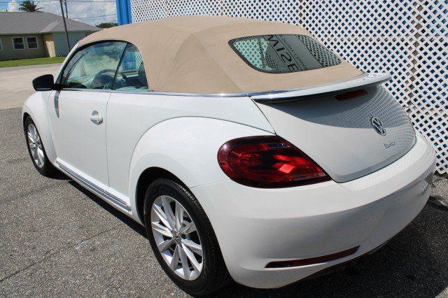 Used 2017 Volkswagen Beetle 1.8T S FWD image 6