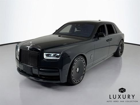 Used 2019 Rolls-Royce Phantom Sedan RWD image 4