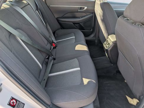 Used 2022 Hyundai Sonata SEL w/ Convenience Package image 9