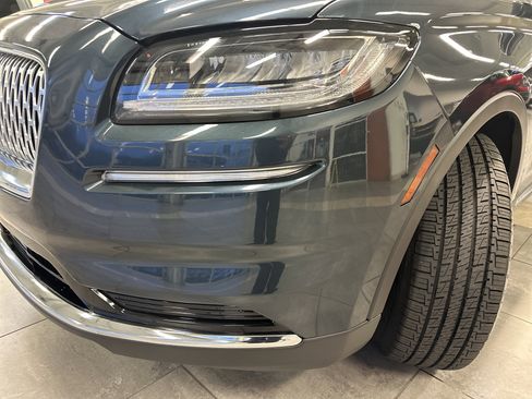 Used 2022 Lincoln Nautilus Reserve w/ Luxury Package image 17