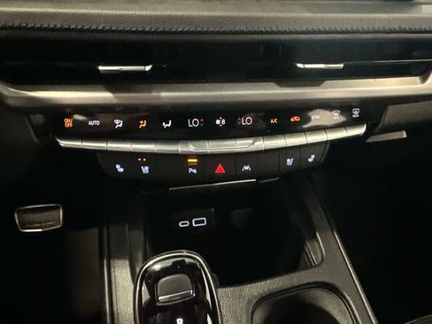 Certified 2024 Cadillac XT4 Sport AWD/4WD image 17