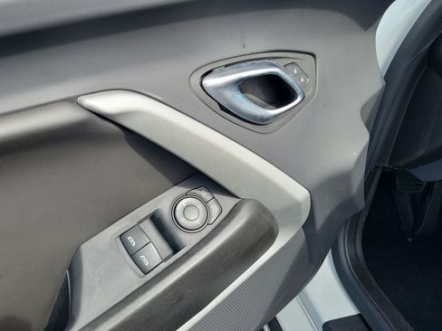 Used 2023 Chevrolet Camaro LT RWD image 11