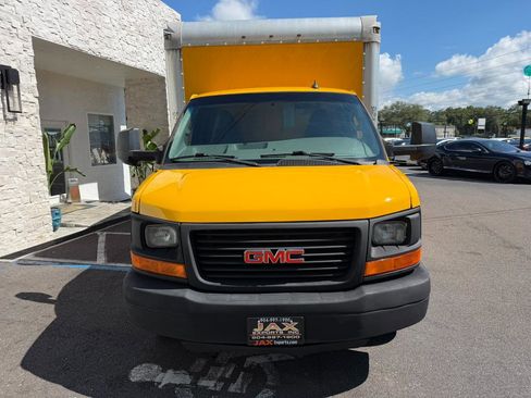 Used 2016 GMC Savana 3500 Extended RWD image 4