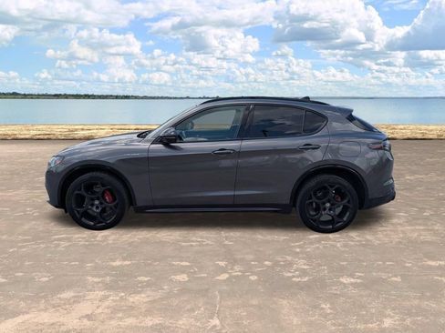 Used 2024 Alfa Romeo Stelvio Veloce AWD/4WD image 4
