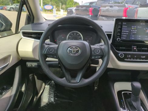Certified 2021 Toyota Corolla LE FWD image 15
