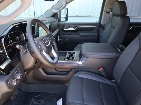 New 2025 GMC Sierra 2500 SLT w/ Texas SLT Premium Package image 10