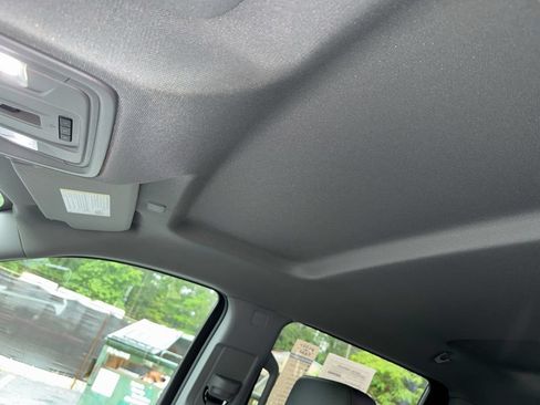 Used 2025 Chevrolet Silverado 1500 LT Trail Boss w/ LT Trail Boss Premium Package AWD/4WD image 20