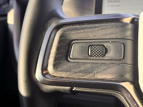 Used 2023 Rivian R1T Launch Edition image 14