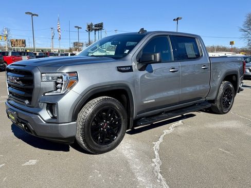 Used 2022 GMC Sierra 1500 Elevation image 1