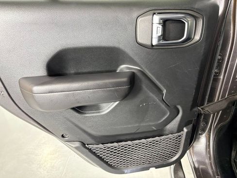 Used 2021 Jeep Wrangler Unlimited Sport AWD/4WD image 33