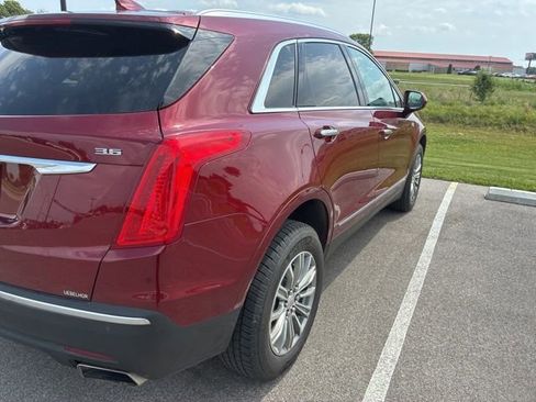 Used 2018 Cadillac XT5 Luxury AWD/4WD image 3