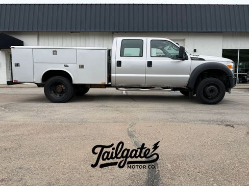 Used 2011 Ford F550 2WD Crew Cab Super Duty image 1