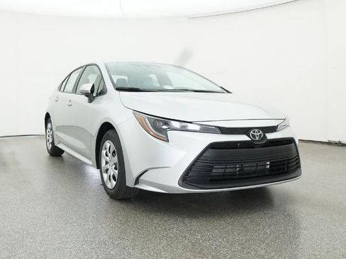 New 2026 Toyota Corolla LE image 30