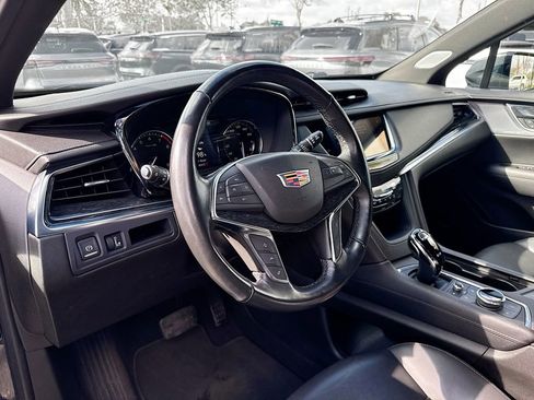 Used 2023 Cadillac XT5 Premium Luxury image 10