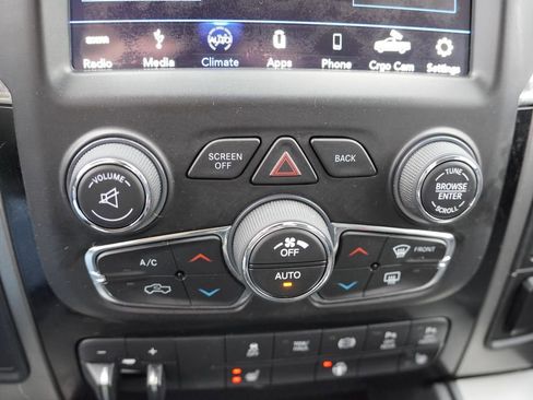 Certified 2018 RAM 3500 Big Horn w/ Sport Appearance Group image 27